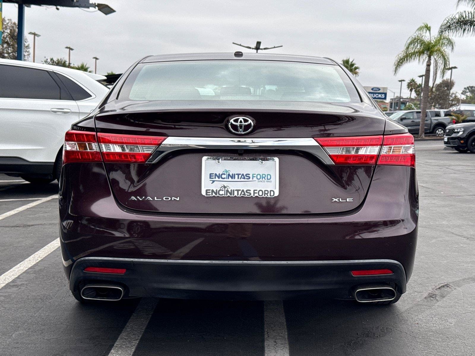 Used 2015 Toyota Avalon XLE Premium w/ Preferred Accessory Package FWD image 13