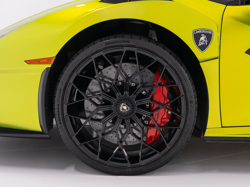 Used 2023 Lamborghini Huracan STO RWD image 36