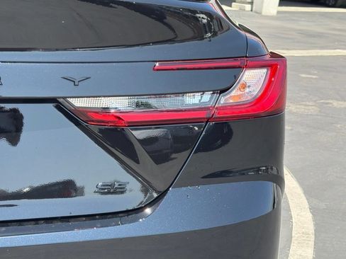 New 2026 Toyota Camry Hybrid FWD image 15