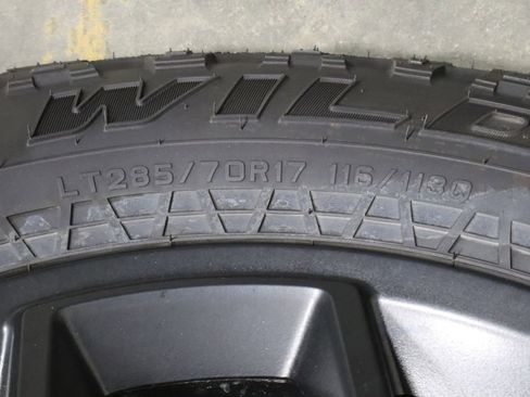 Used 2024 Jeep Wrangler Unlimited AWD/4WD image 44