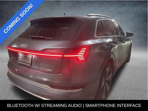 Used 2019 Audi e-tron Prestige image 8
