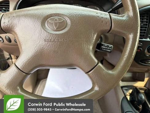 Used 2001 Toyota Sequoia SR5 AWD/4WD image 16