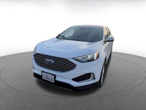 Used 2024 Ford Edge SEL image 7