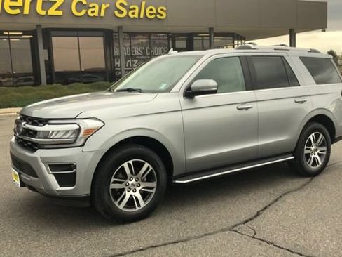 Used 2023 Ford Expedition Limited AWD/4WD image 4
