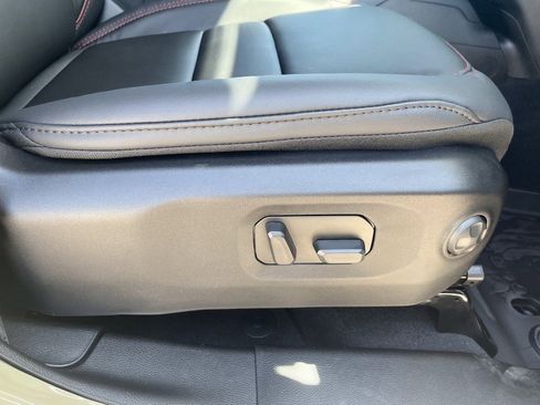 New 2026 Jeep Wrangler Unlimited Rubicon image 32