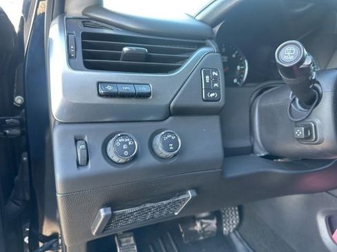 Used 2017 Chevrolet Suburban Premier image 35