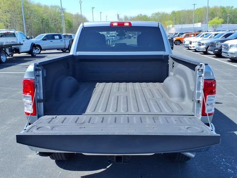 Used 2024 RAM 2500 Big Horn w/ Bed Utility Group AWD/4WD image 9