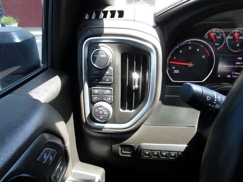 Used 2023 Chevrolet Silverado 2500 LTZ w/ LTZ Convenience Package image 14