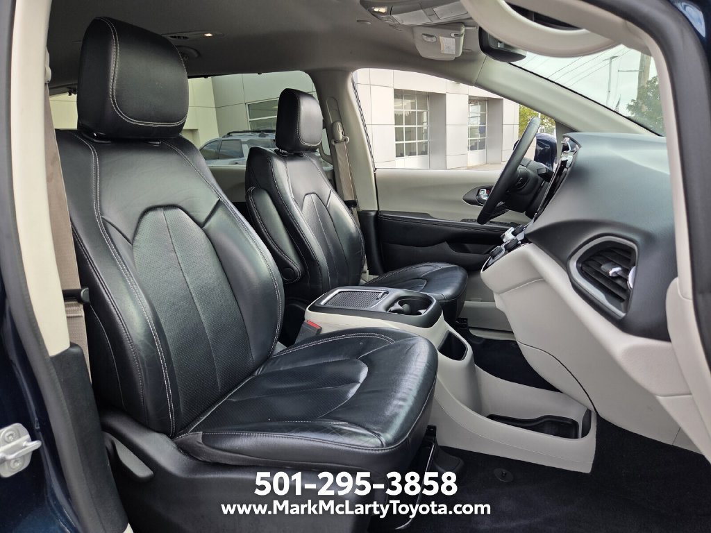 Used 2022 Chrysler Pacifica Touring-L FWD image 15