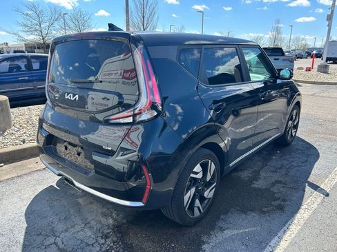 Used 2023 Kia Soul GT-Line w/ GT-Line Technology Package image 4