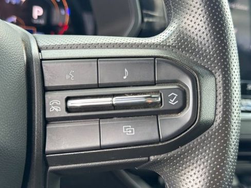 Used 2025 Chevrolet Colorado Trail Boss image 8