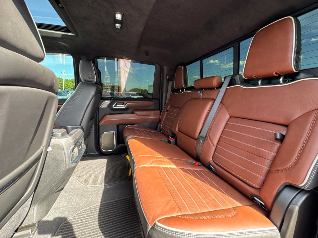 Used 2025 GMC Sierra 2500 Denali Ultimate w/ Max Trailering Package AWD/4WD image 18