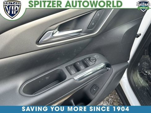 New 2026 Chevrolet Traverse LT w/ Midnight/Sport Edition FWD image 24