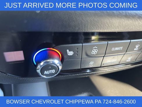 Used 2020 Buick Enclave Essence image 14