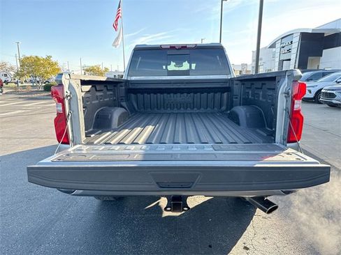 Used 2024 Chevrolet Silverado 3500 High Country w/ Technology Package image 24