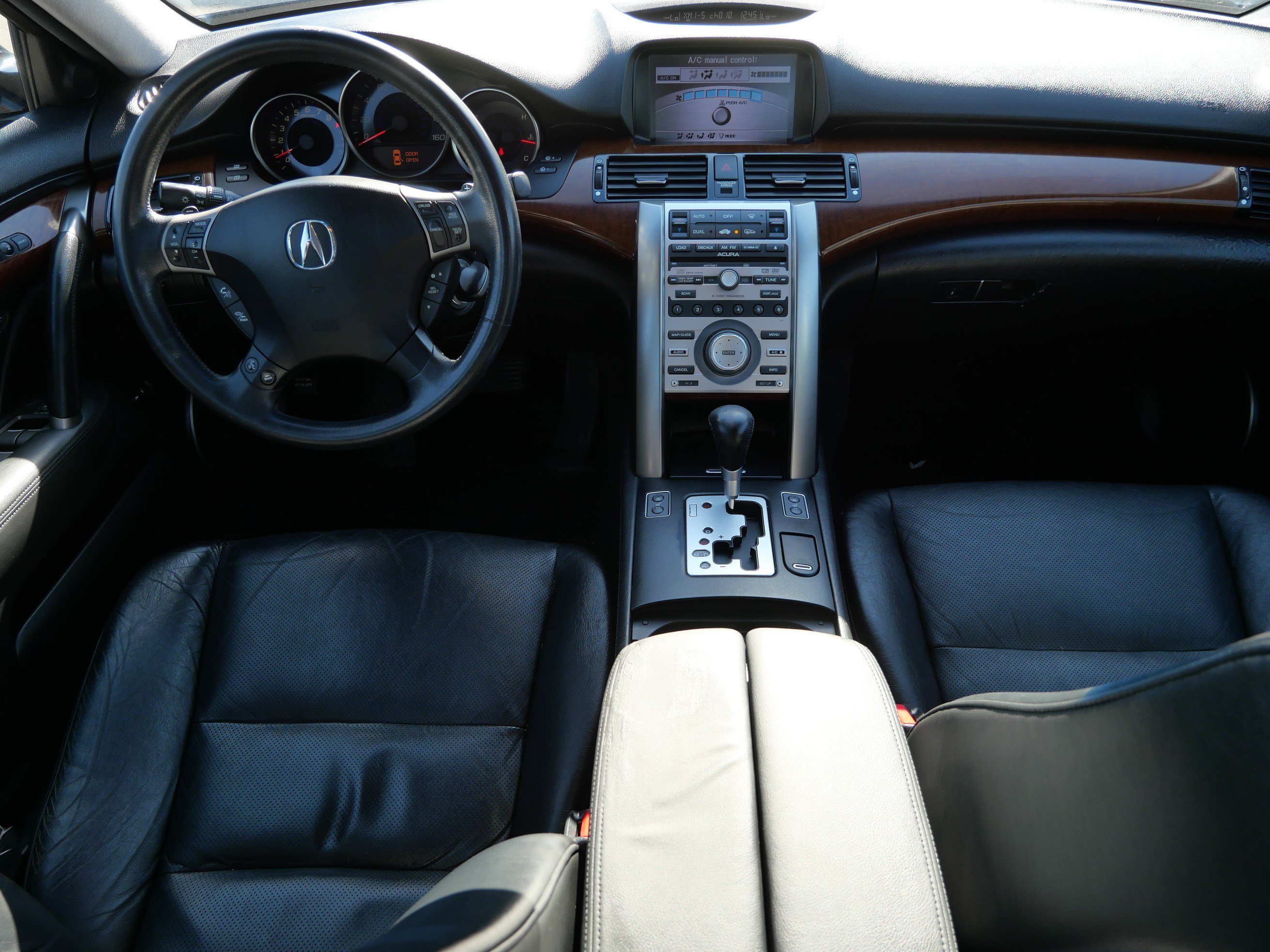 Used 2007 Acura RL w/ Technology Package AWD/4WD image 10