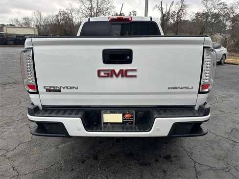 Used 2019 GMC Canyon Denali image 7
