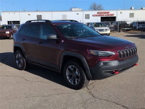 Used 2019 Jeep Cherokee Trailhawk w/ Comfort/Convenience Group image 16