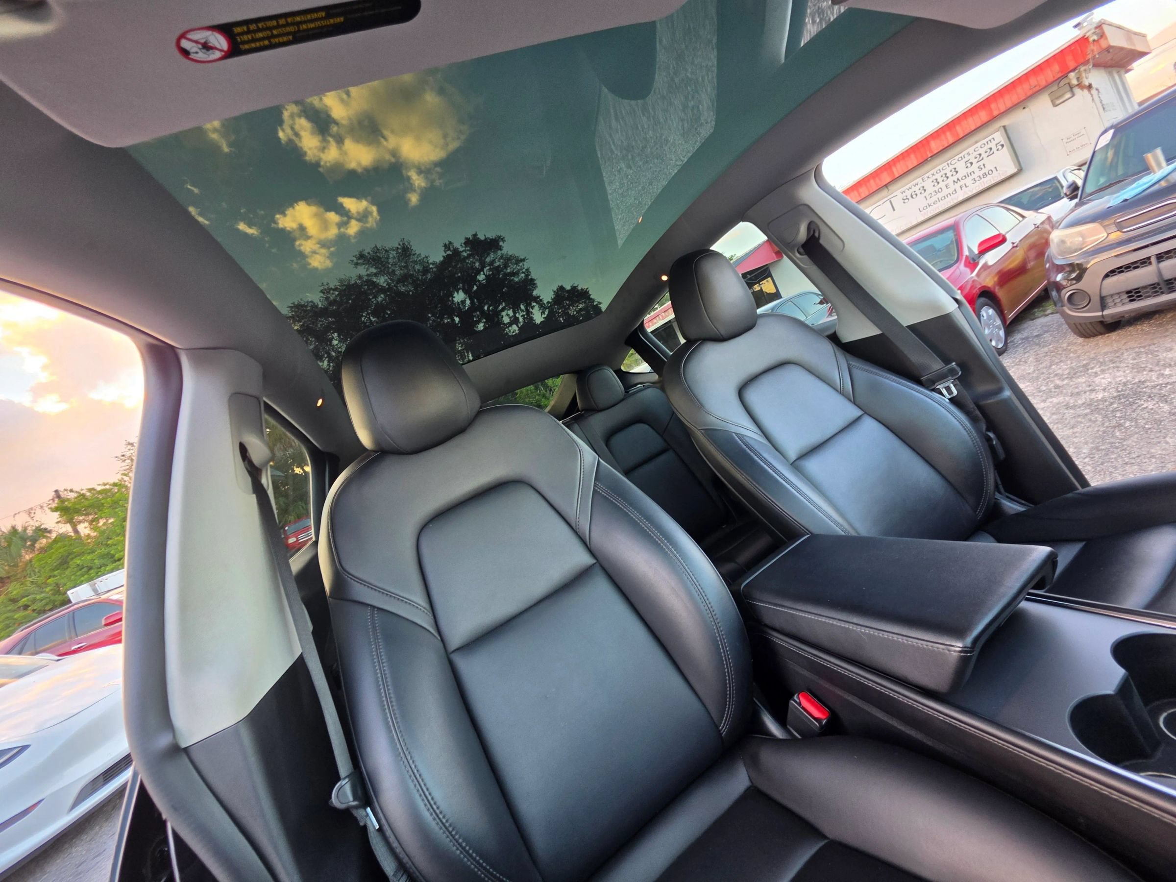 Used 2022 Tesla Model Y Performance AWD/4WD image 19