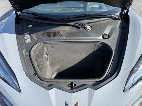 Used 2025 Chevrolet Corvette E-Ray AWD/4WD image 37
