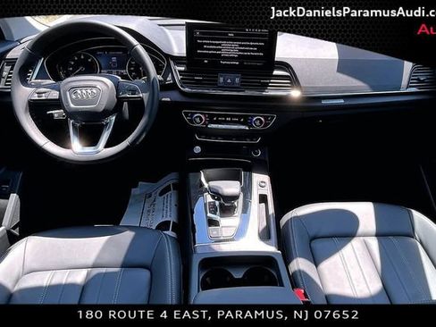 Used 2023 Audi Q5 2.0T Premium w/ Convenience Package AWD/4WD image 13