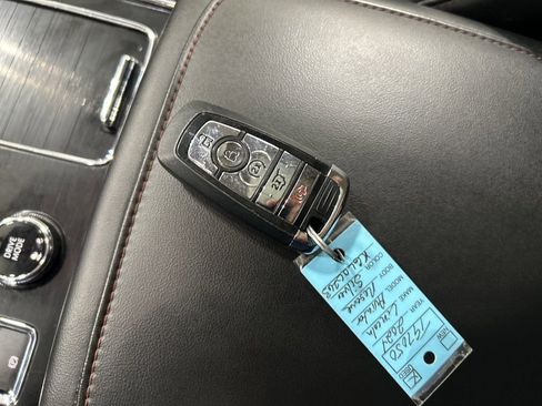 Certified 2024 Lincoln Aviator Reserve image 25