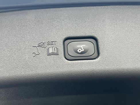 New 2026 Lincoln Nautilus Reserve image 13