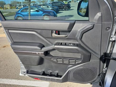 Used 2024 Toyota Tacoma TRD Sport image 26