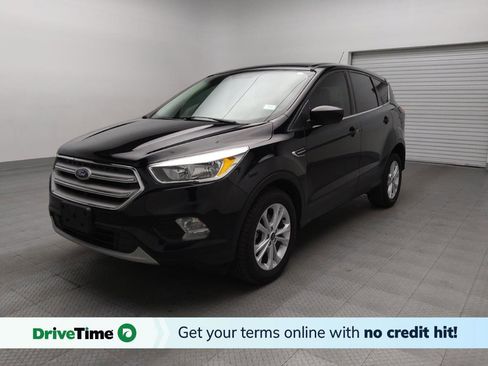 Used 2019 Ford Escape SE image 1