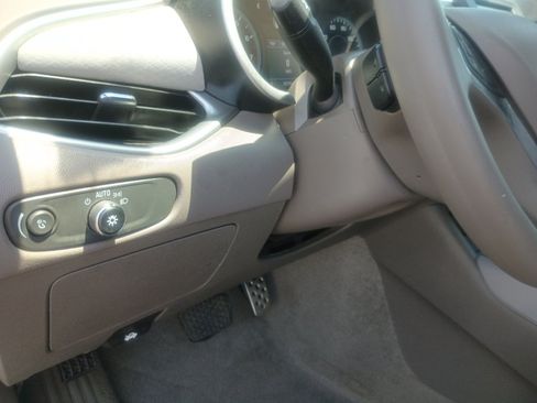 Used 2017 Chevrolet Malibu LS FWD image 19