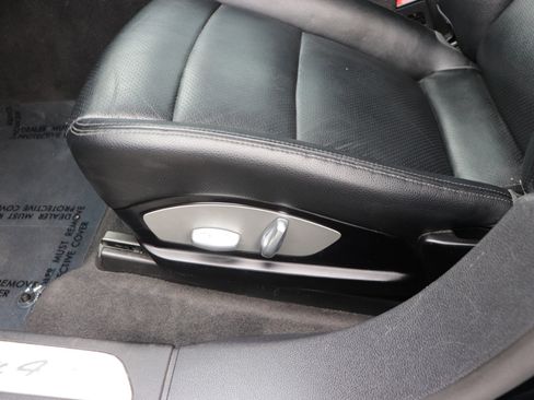 Used 2016 Porsche Panamera 4 image 45