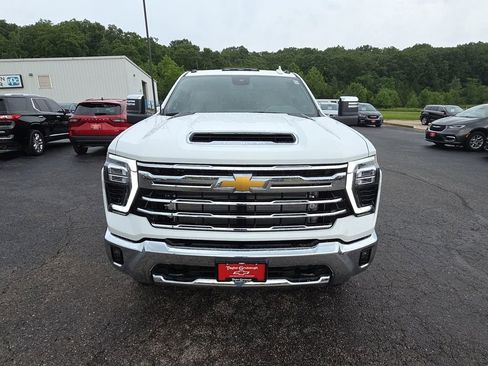 New 2026 Chevrolet Silverado 3500 LTZ w/ LTZ Convenience Package AWD/4WD image 3