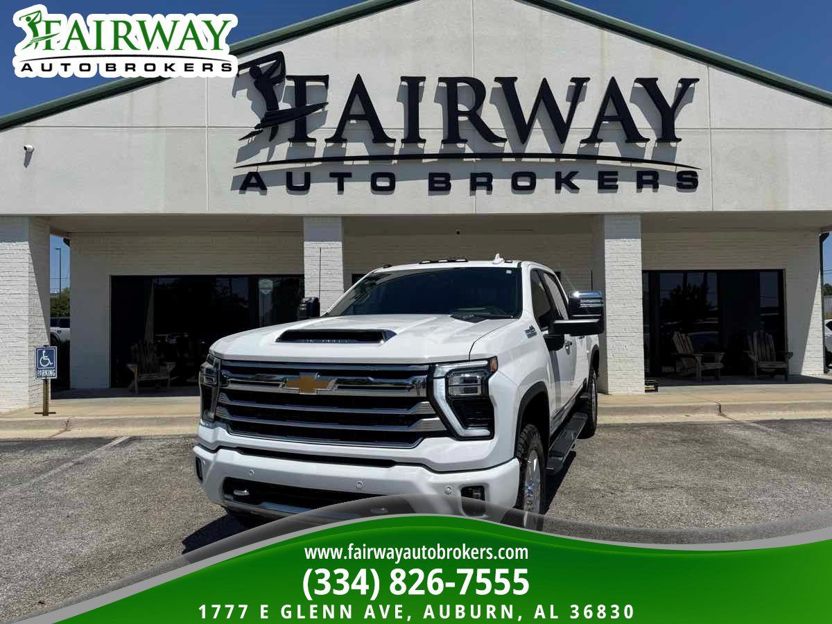 Used 2025 Chevrolet Silverado 2500 High Country w/ Technology Package AWD/4WD image 1