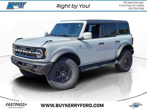 New 2026 Ford Bronco Outer Banks w/ Sasquatch Package AWD/4WD image 1