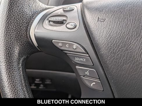 Used 2013 INFINITI JX35 AWD w/ Premium Pkg image 6