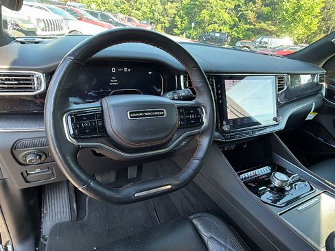 Certified 2025 Jeep Grand Wagoneer Series III w/ Quick Order Packagew 28T AWD/4WD image 28