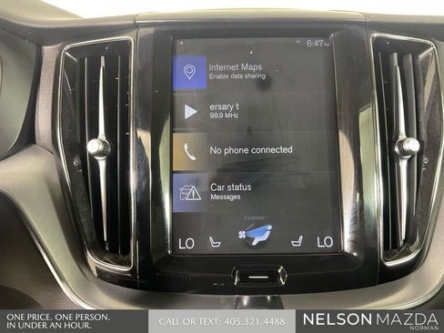 Used 2019 Volvo XC60 T5 Momentum w/ Premium Package FWD image 34