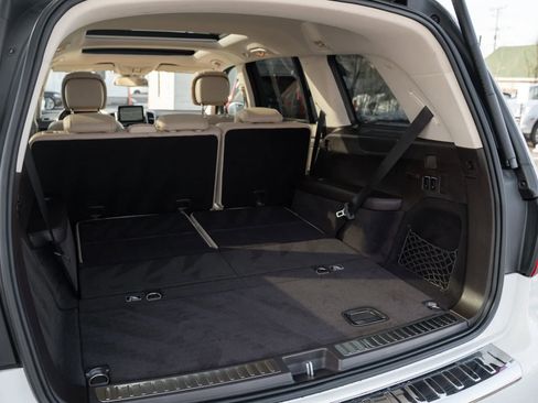 Used 2019 Mercedes-Benz GLS 550 4MATIC image 9