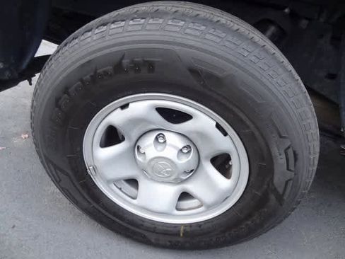 Used 2023 Toyota Tacoma SR image 23