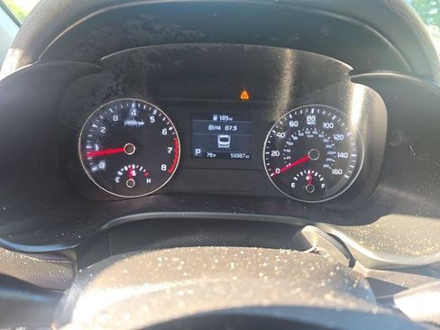 Used 2020 Kia Forte LXS FWD image 8