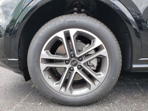 New 2025 Audi Q5 Premium image 12