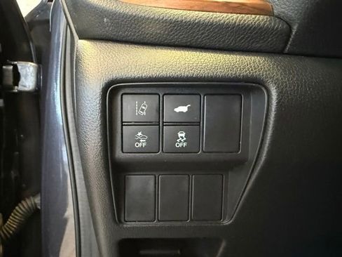 Used 2017 Honda CR-V Touring image 18