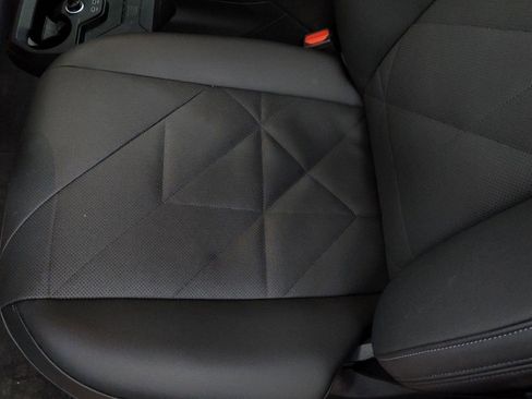 Used 2025 BMW iX xDrive50 image 16