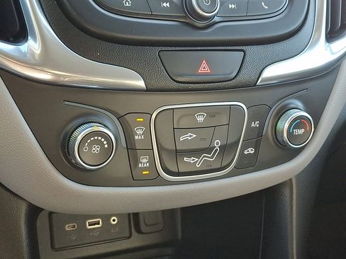 Used 2020 Chevrolet Equinox LS w/ LS Convenience Package image 15