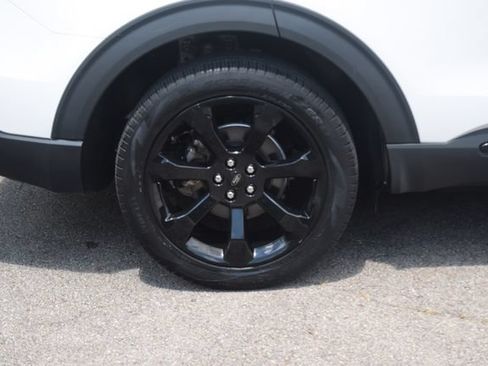 Used 2022 Ford Explorer ST-Line w/ Class IV Trailer Tow Package AWD/4WD image 29