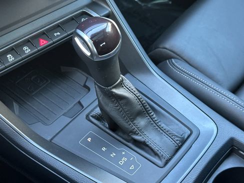 Used 2024 Audi Q3 2.0T Premium image 21