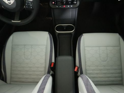 New 2026 MINI Cooper 4-Door Hardtop image 18