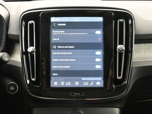 New 2026 Volvo XC40 B5 Plus w/ Climate Package AWD/4WD image 18