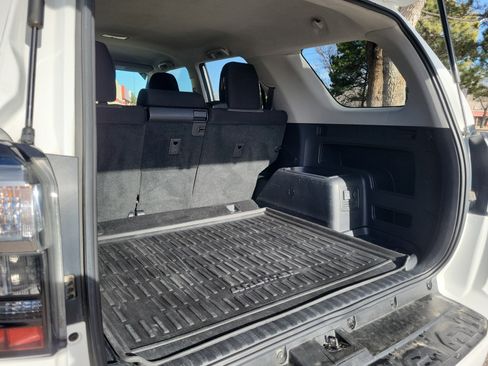 Used 2016 Toyota 4Runner SR5 image 23