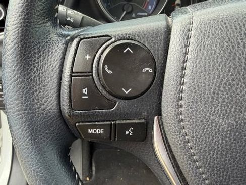 Used 2018 Toyota Corolla iM w/ Carpet Mat Package (TMS) FWD image 19